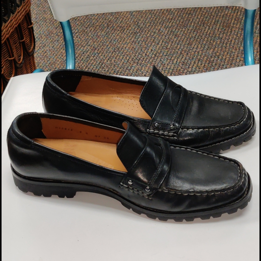 Cole Haan lug sole penny loafers style leather